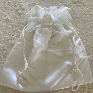 White wedding card/gift bag